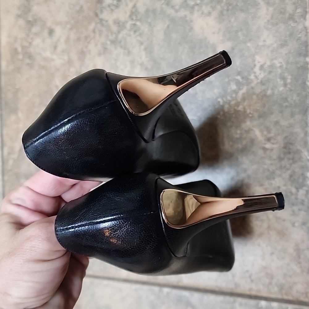ESCADA point toe pumps - Picture 4 of 11